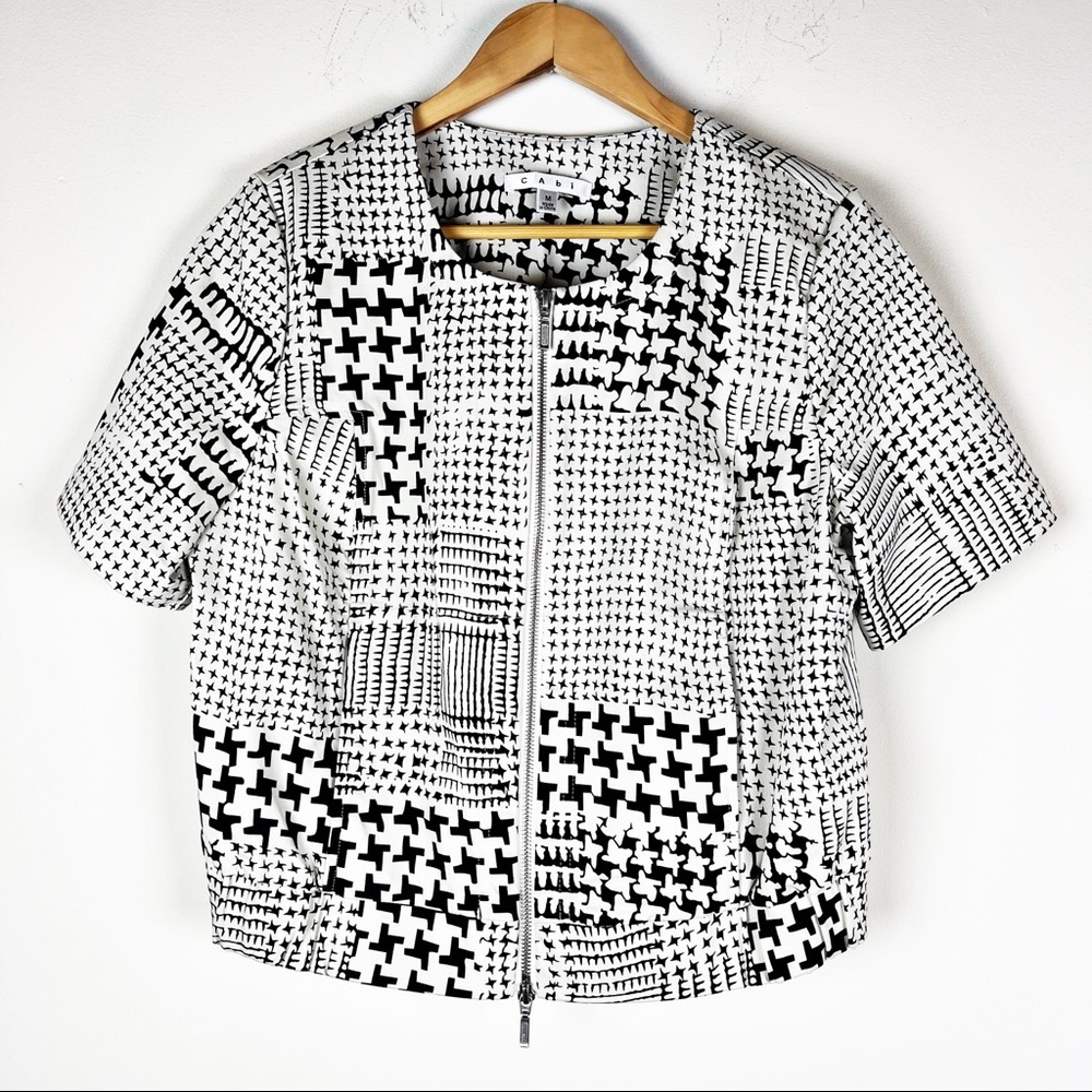 2/$30 Cabi Cropped Herringbone Jacket Medium